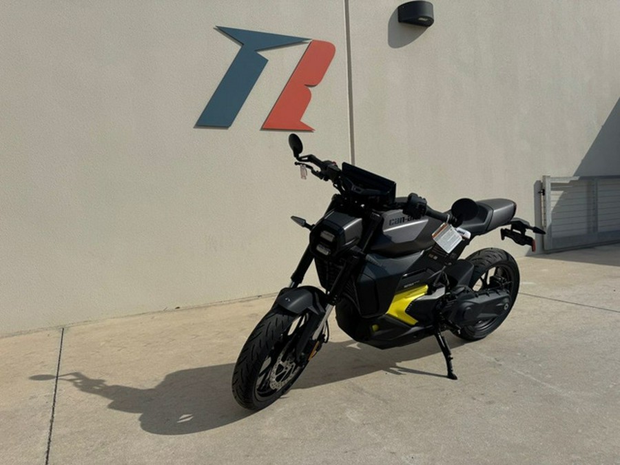 2025 Can-Am Pulse Carbon Black