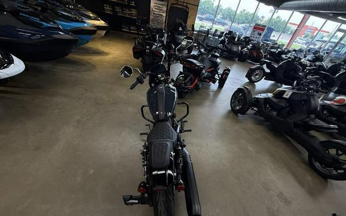 2025 Indian Motorcycle® Sport Scout® Sixty Limited Blue Dusk