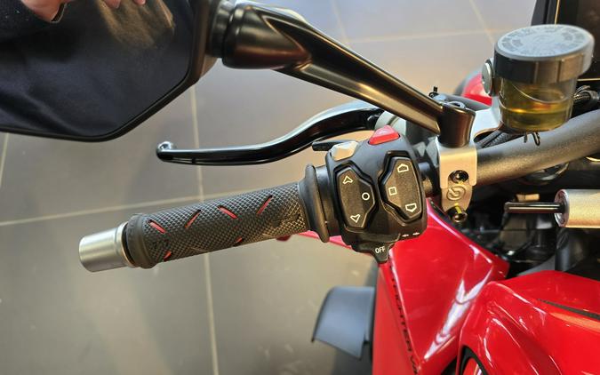 2026 Ducati Streetfighter V4
