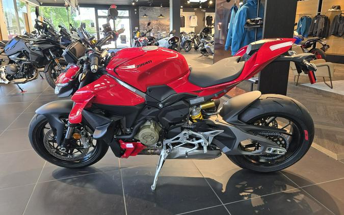 2026 Ducati Streetfighter V4