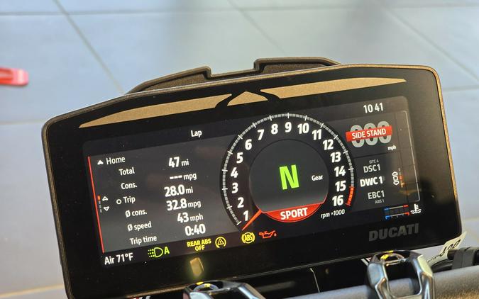 2026 Ducati Streetfighter V4