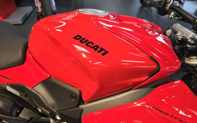 2026 Ducati Streetfighter V4