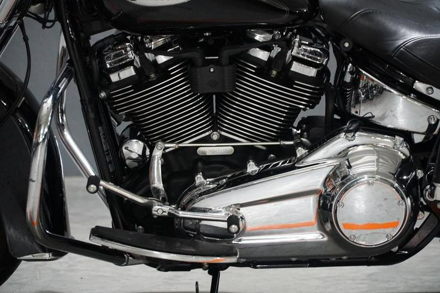 2021 Harley-Davidson® FLHC - Heritage Classic