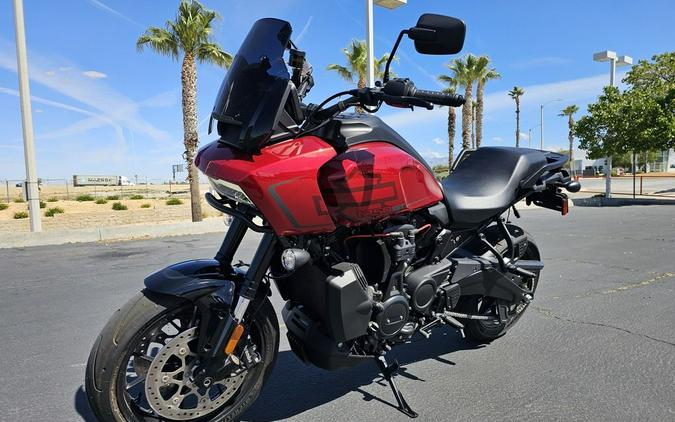 2025 Harley-Davidson® RA1250ST - Pan America® 1250 ST
