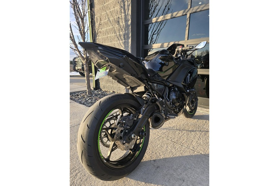 2023 Kawasaki Ninja® 650 Base