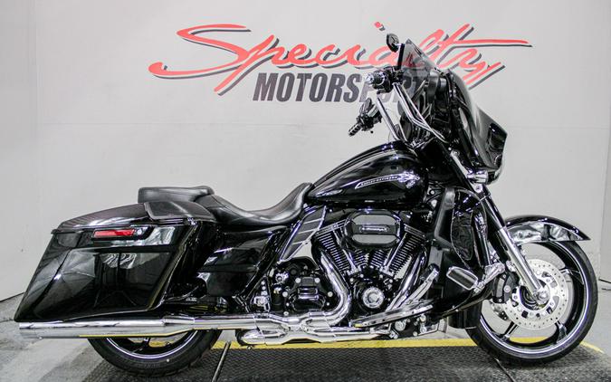 2016 Harley-Davidson CVO™ Street Glide®