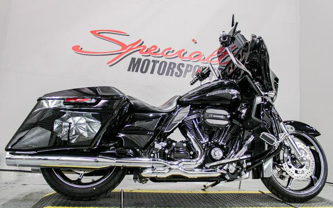 2016 Harley-Davidson CVO™ Street Glide®