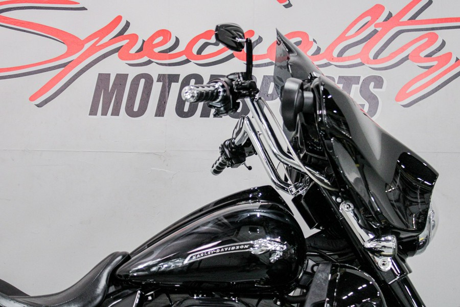2016 Harley-Davidson CVO™ Street Glide®