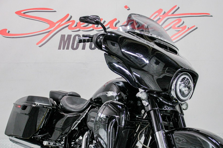 2016 Harley-Davidson CVO™ Street Glide®