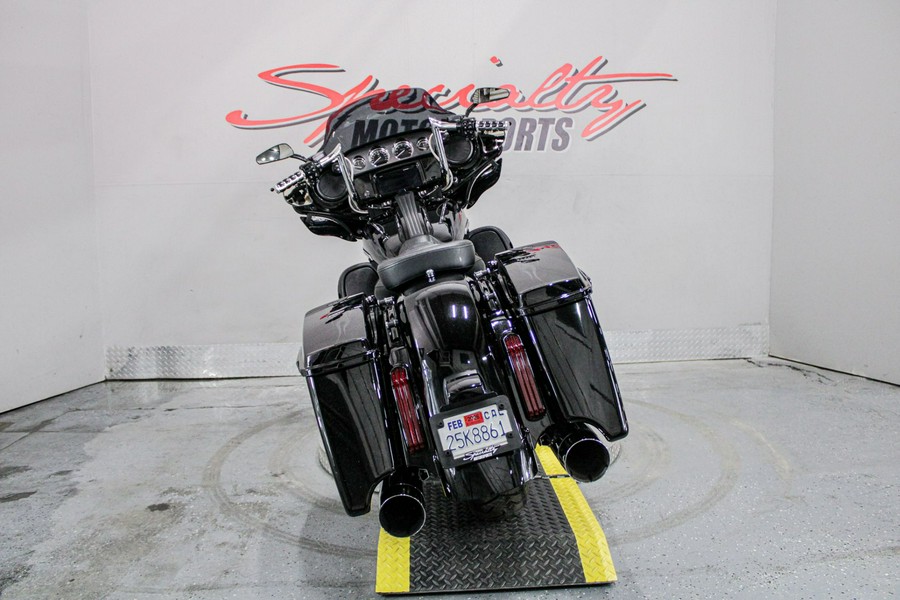 2016 Harley-Davidson CVO™ Street Glide®