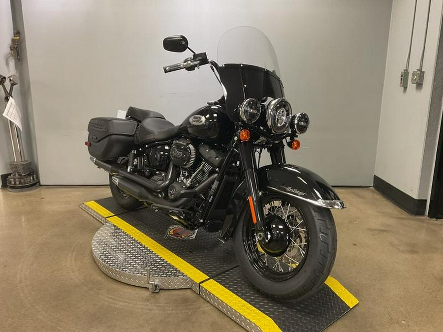 2024 Harley-Davidson® FLHCS - Heritage Classic