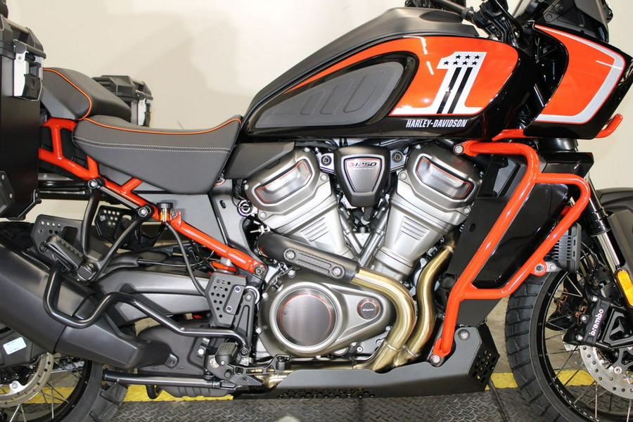 2024 Harley-Davidson® RA1250SE - CVO™ Pan America®