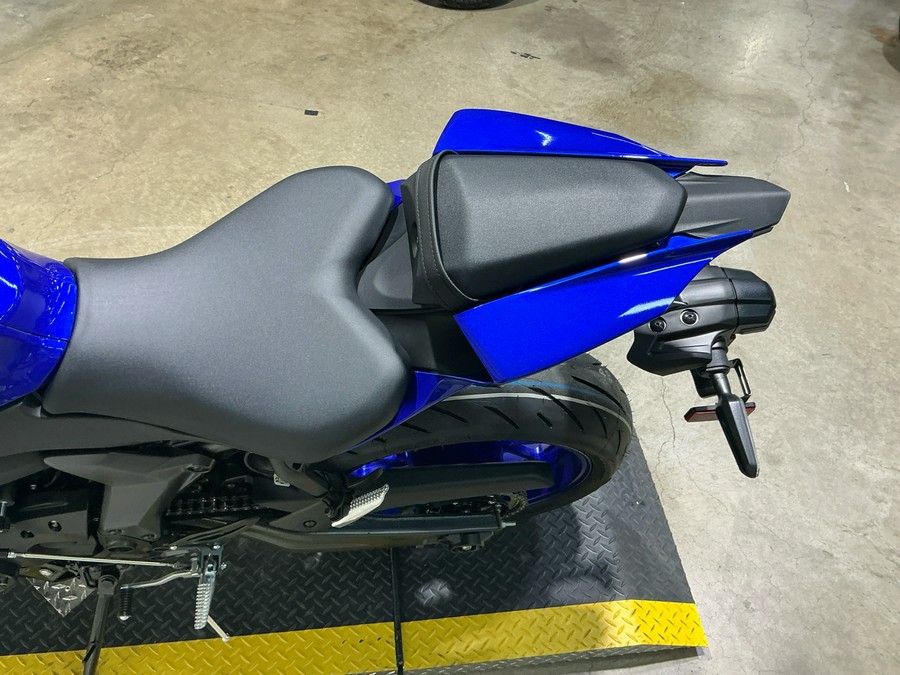 2025 Yamaha YZF-R7