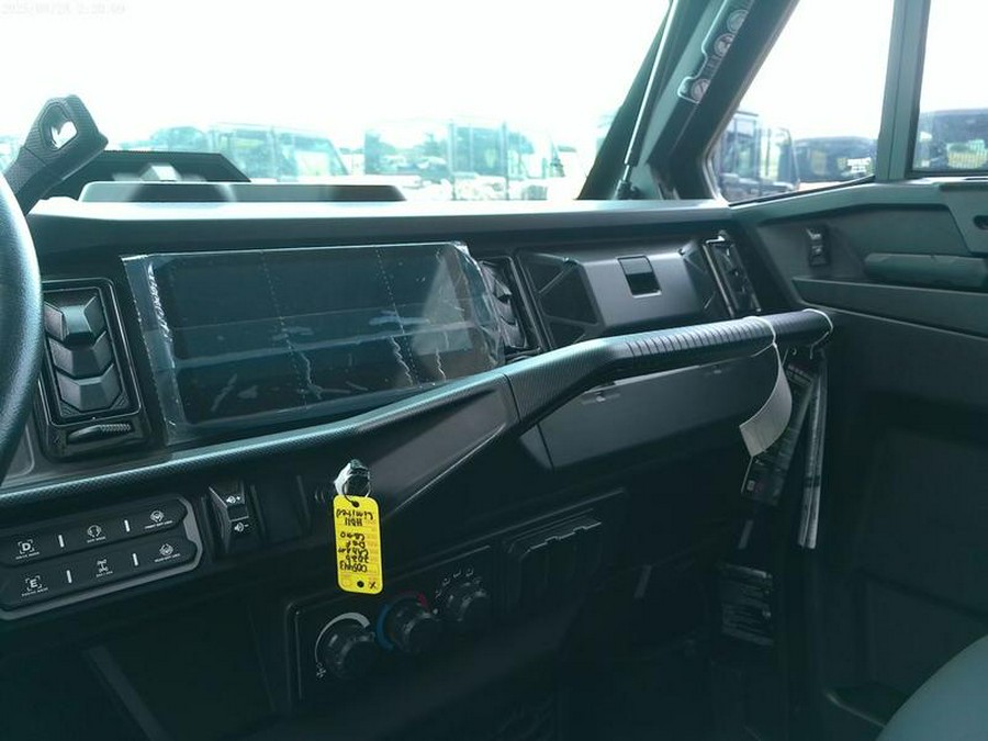 2026 Can-Am® Defender MAX Limited HD11 Dark Wildland Camo