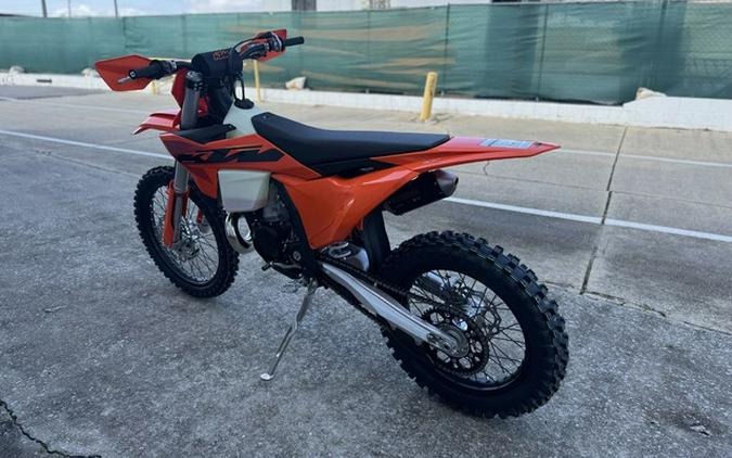 2025 KTM XC 300