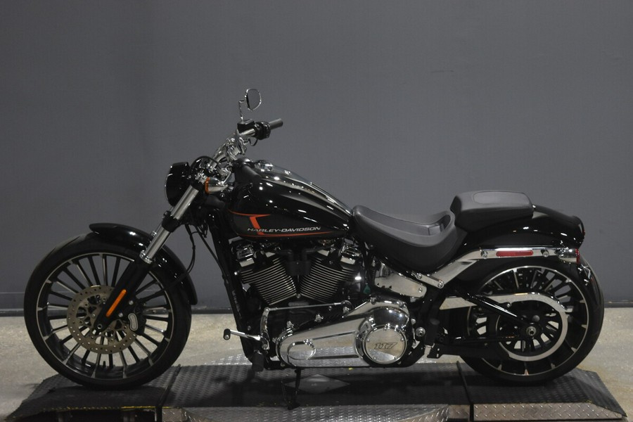 2023 Harley-Davidson Breakout