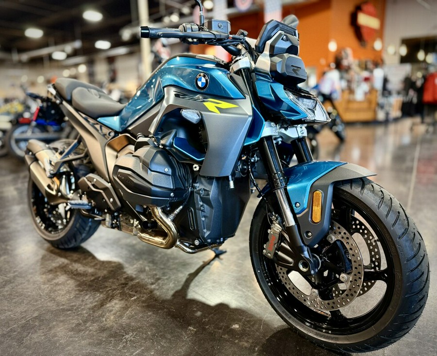 2026 BMW Motorrad R 1300 R Snapper Rocks Blue
