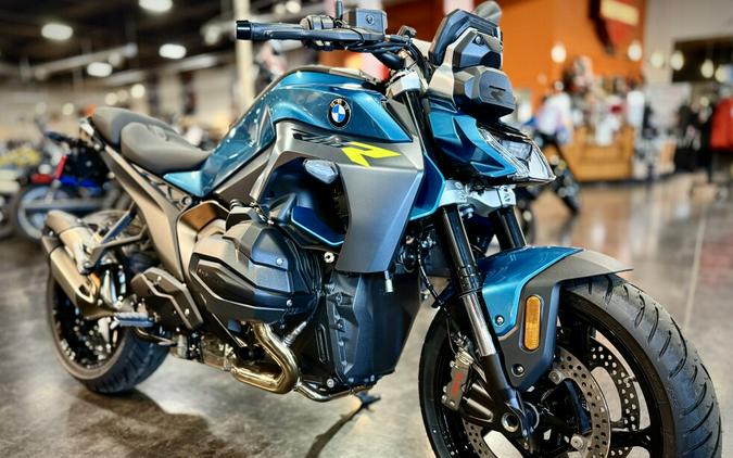 2026 BMW Motorrad R 1300 R Snapper Rocks Blue