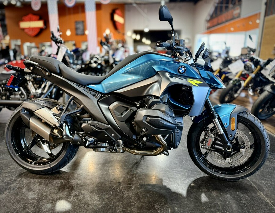 2026 BMW Motorrad R 1300 R Snapper Rocks Blue