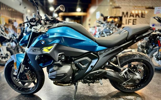 2026 BMW Motorrad R 1300 R Snapper Rocks Blue