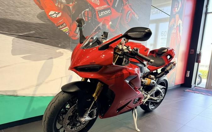2025 Ducati Panigale V2 S