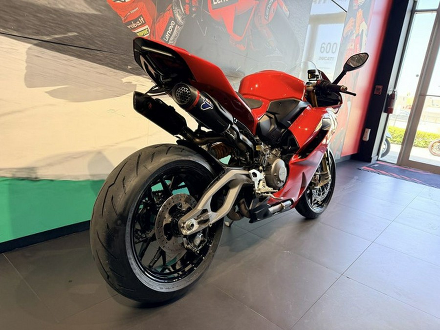 2025 Ducati Panigale V2 S