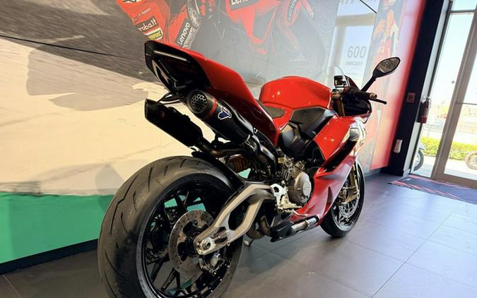 2025 Ducati Panigale V2 S