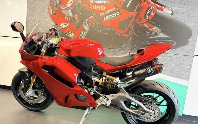 2025 Ducati Panigale V2 S