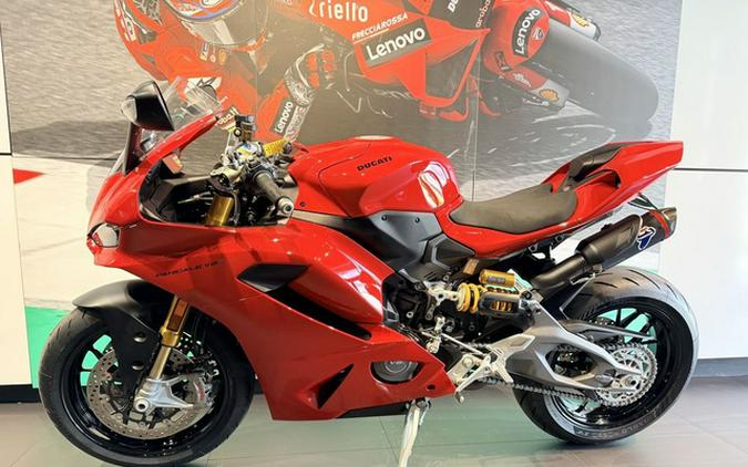 2025 Ducati Panigale V2 S