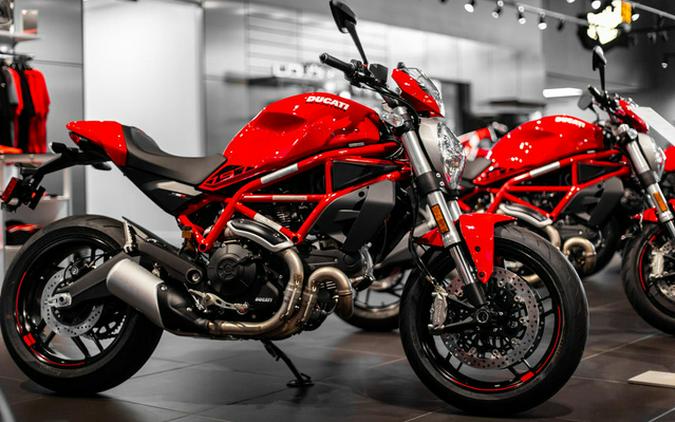 2023 Ducati Diavel V4 Ducati Red