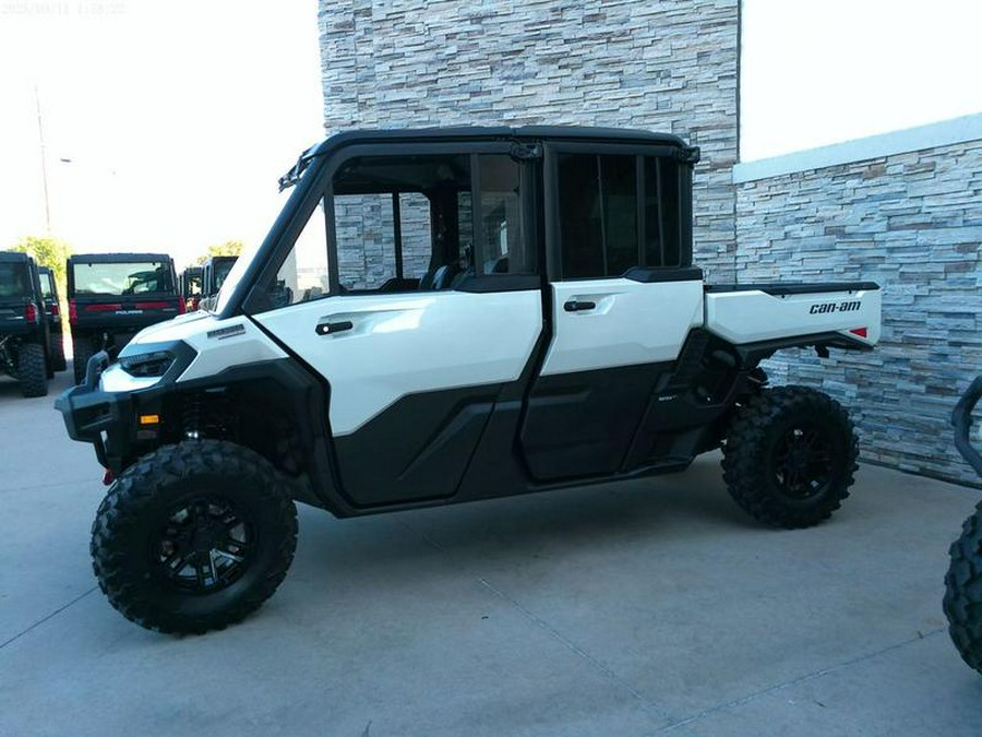 2026 Can-Am® Defender MAX Limited HD11