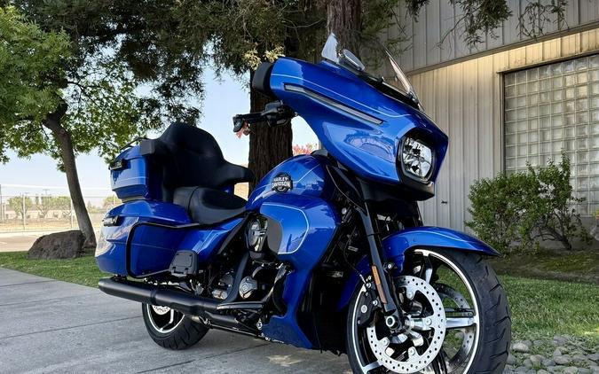 FLHXU 2025 Street Glide™ Ultra