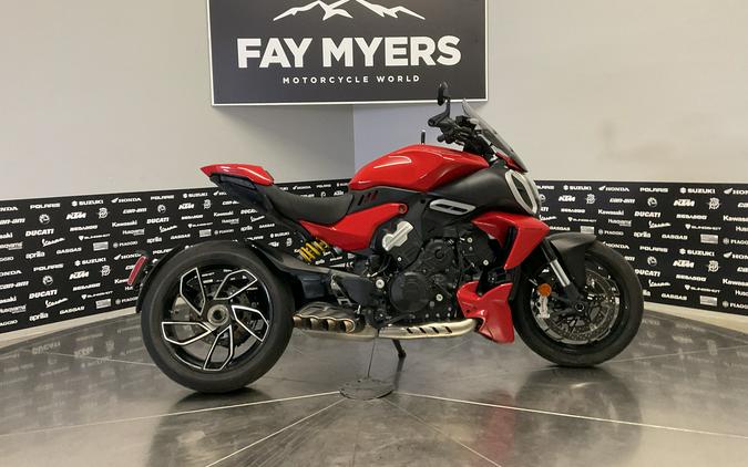 2023 DUCATI DIAVEL V4 - 15827U