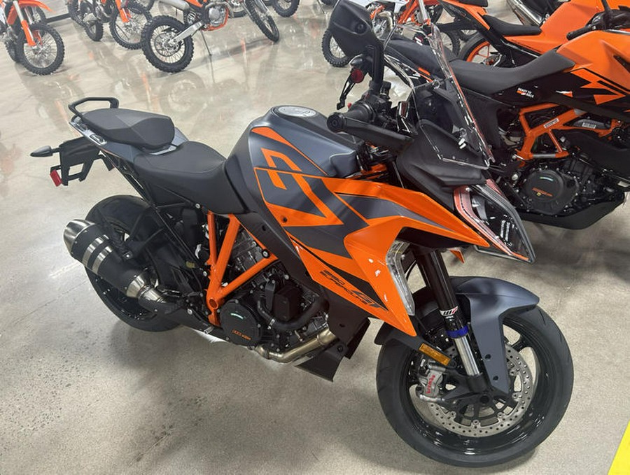 2023 KTM 1290 Super Duke GT