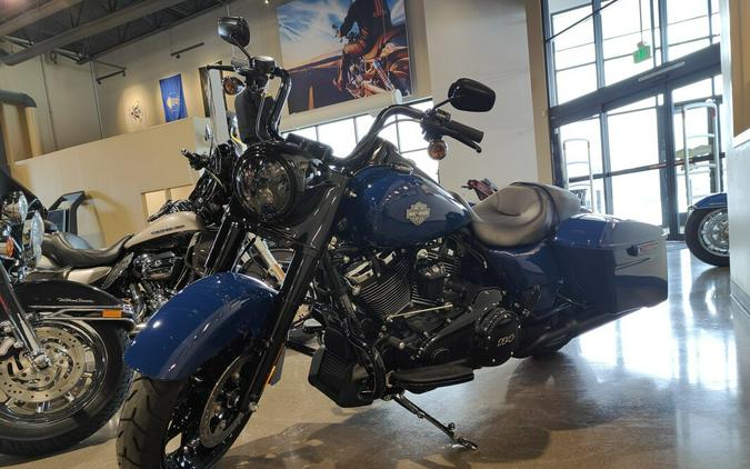 2023 Harley-Davidson Road King Special Bright Billiard Blue