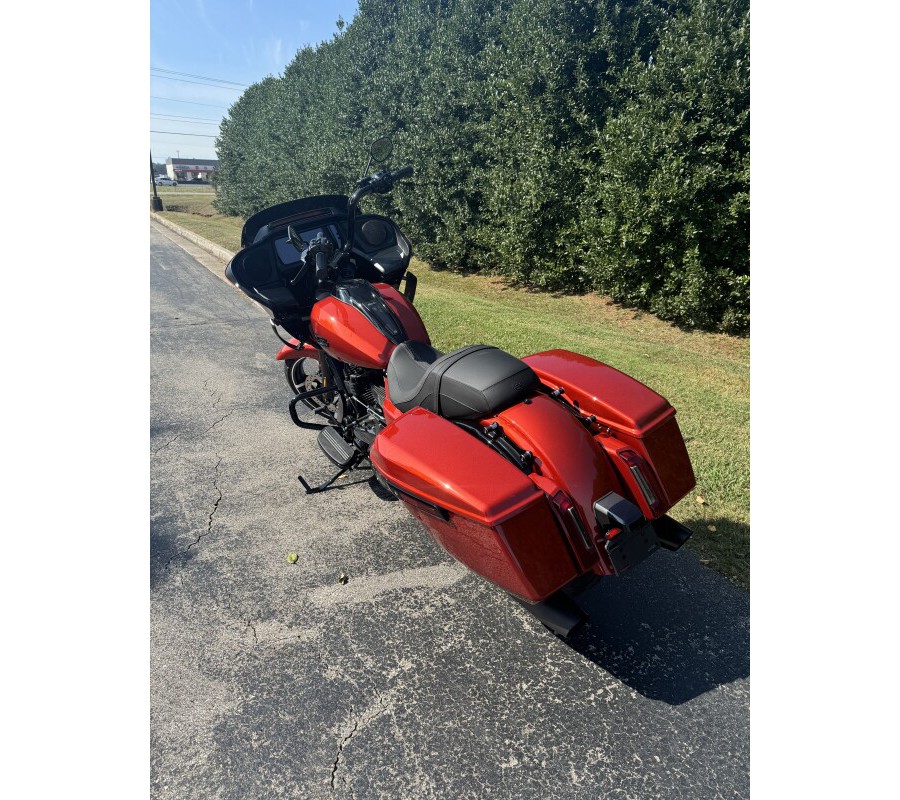 FLTRX 2024 Road Glide™