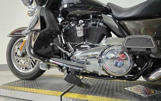 2020 Harley-Davidson® FLHTCUTG - Tri Glide® Ultra