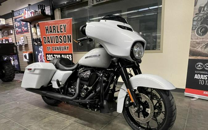 2020 Harley-Davidson® FLHXS - Street Glide® Special