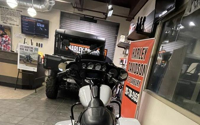 2020 Harley-Davidson® FLHXS - Street Glide® Special