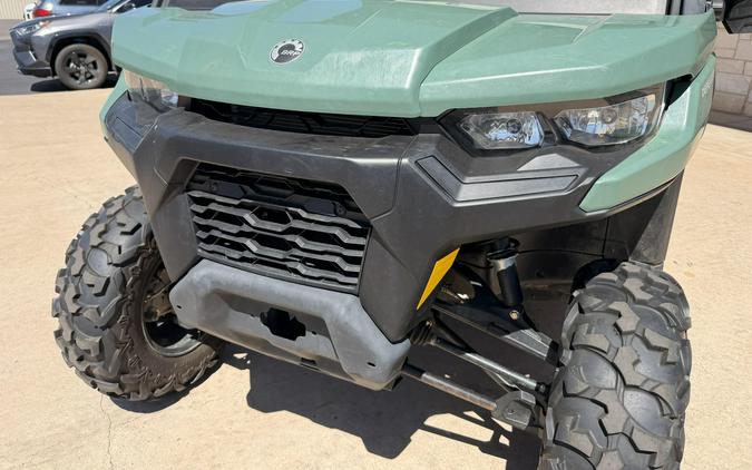 2025 CAN-AM SSV DEF DPS 62 HD9 GN 25