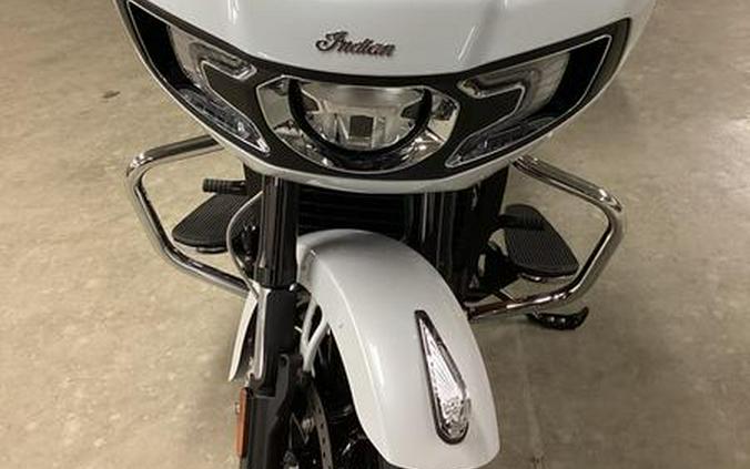 2024 Indian Motorcycle® Challenger® Limited with PowerBand Audio Package Ghost White Metallic