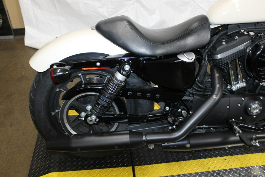 Harley-Davidson® Iron 883™ 2022 XL 883N 406415T WHITE SAND PRL