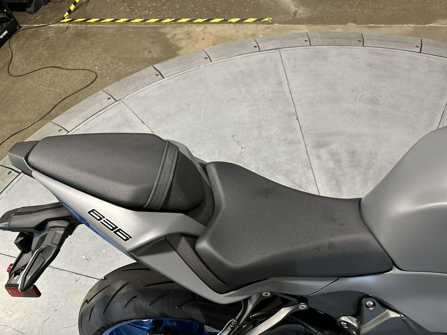 2026 Kawasaki Ninja® ZX™-6R Base