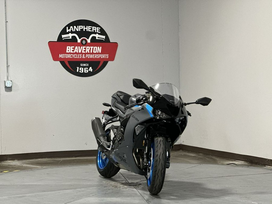 2026 Kawasaki Ninja® ZX™-6R Base