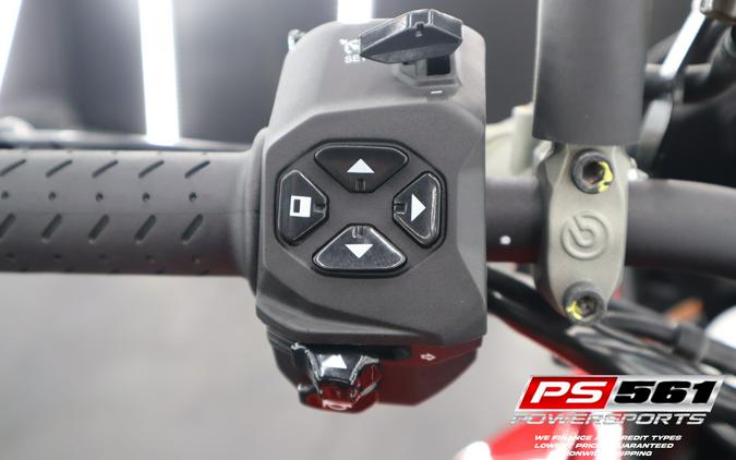 2023 Moto Guzzi V100 Mandello