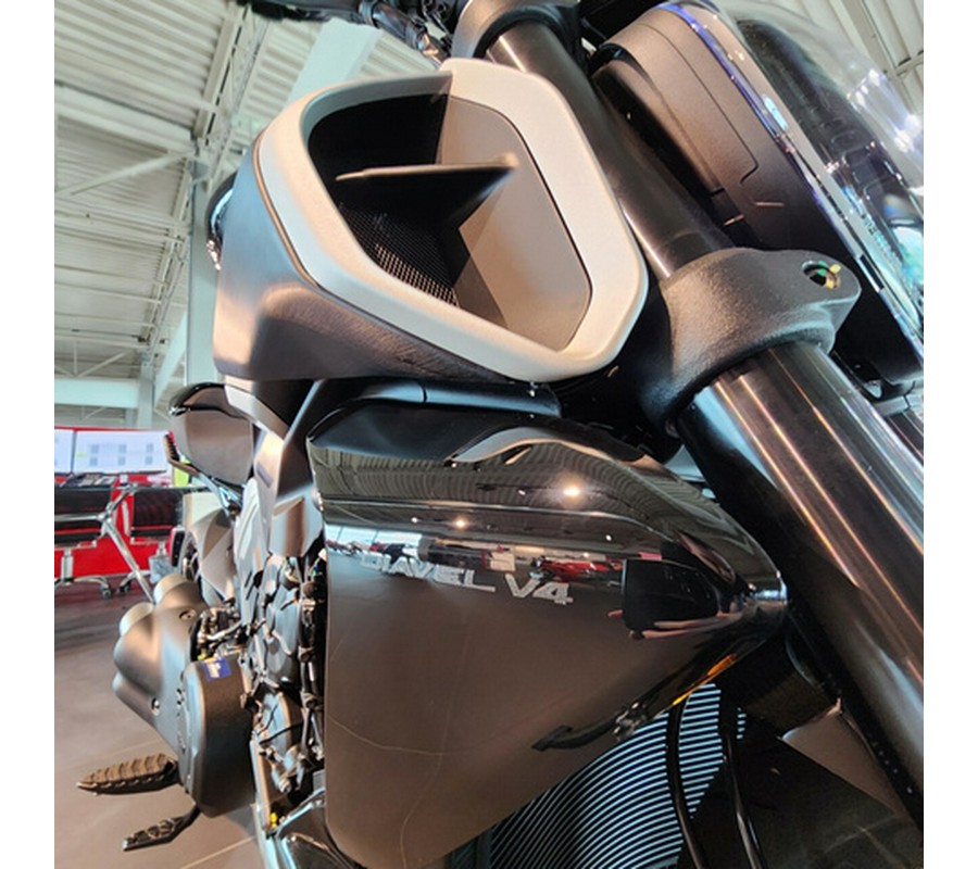 2025 Ducati Diavel V4