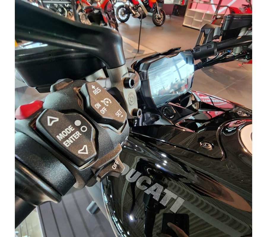 2025 Ducati Diavel V4