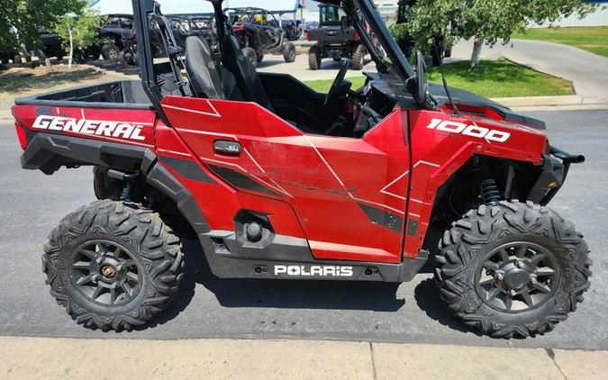 2020 Polaris® GENERAL® 1000 Deluxe