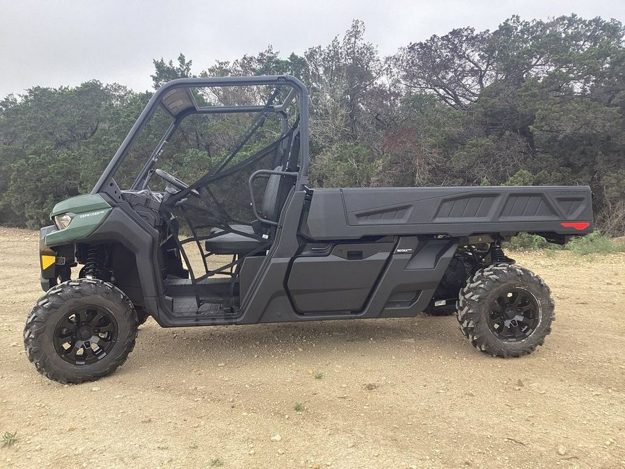 2024 Can-Am™ Defender PRO DPS HD10