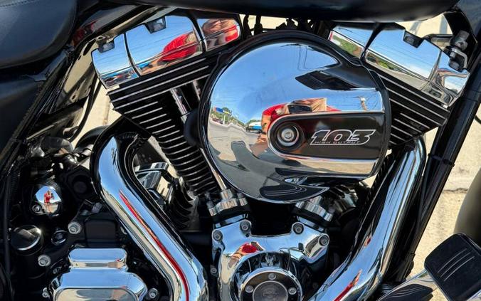 2016 Harley-Davidson Street Glide FLHX